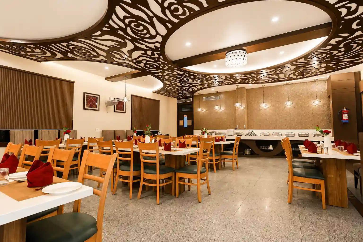 restaurant_dining_clean_under_100kb